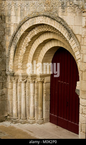 Porte de l'abbaye de Saint-Vincent de Nieul-sur-l'Autise, Vendée, France Banque D'Images