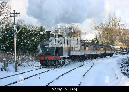 Jinty sur une locomotive à vapeur à la Spéciale Santa Concon et vaut Valley Railway, Haworth, West Yorkshire, UK - Janvier 2010 Banque D'Images