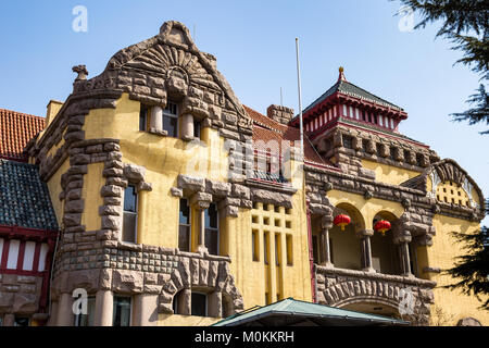 Ancienne maison du gouverneur de l'époque coloniale allemande à Qingdao, Chine Banque D'Images