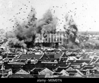 Les dégâts de raid aérien à Shanghai, Chine, probablement 1937 Banque D'Images