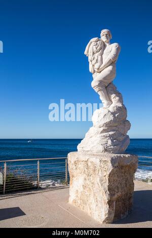 France,Bouches du Rhône,Cassis,statue de Calendal du sculpteur Cornu sur l'esplanade du port, Promenade Aristide Briand Banque D'Images