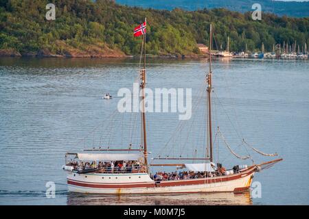 La Norvège, Oslo,renvoie une goelette excursion au coucher du soleil Banque D'Images