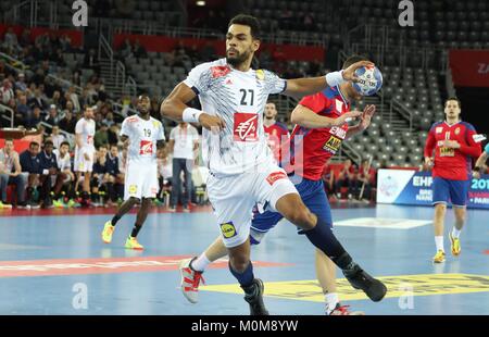 (C) LAURENT / LAIRYS LEMOUSTICPRODUCTION / MAXPPP - à Zagreb le 22-01-2018 - CHAMPIONNAT D'EUROPE (MATCH DE POULE) EQUIPE DE SERBIE CONTRE L'EQUIPE DE FRANCE - ADRIEN DIPANDA Banque D'Images