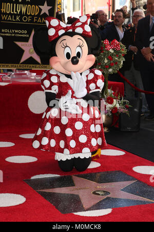 Hollywood, CA. 22 janvier, 2018. Minnie Mouse Minnie Mouse, à Hollywood Walk of Fame Star Cérémonie à sur Hollywood Boulevard à Hollywood, Californie le 22 janvier 2018. Credit : Faye Sadou/media/Alamy Punch Live News Banque D'Images