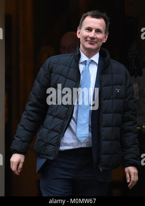 Secrétaire de la santé feuilles Jeremy Hunt 10 Downing Street, Londres, à la suite d'une réunion du Cabinet. Banque D'Images