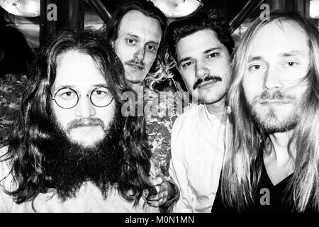 Le Danish-Finnish Liima groupe musical est constitué des trois membres d'Efterklang (L-R) Mads Brauer, Casper Clausen et Rasmus Stolberg et le percussionniste finlandais Tatu Rönkö. Le Danemark, 17/02 2016. Banque D'Images