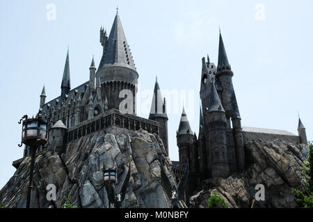 Orlando, USA - 30 mai 2017 : Le Château de Poudlard au monde magique de Harry Potter dans l'île d'aventure de Universal Studios Orlando. Banque D'Images