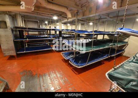 Hébergement marins sur un navire de guerre Banque D'Images