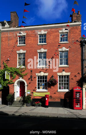 Le Centre du patrimoine mondial, Ashbourne Ashbourne town ; parc national de Peak District, Derbyshire, Angleterre, RU Banque D'Images