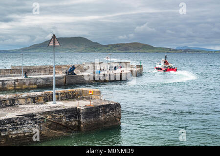 Ferry-boats pour l'île de Clare et Inishturk Island partent de Roonagh Pier, à l'ouest de Louisbourg, Comté de Mayo, Irlande Banque D'Images