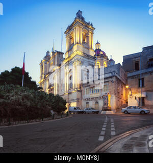 L'église Saint-Laurent de Vittoriosa, à Malte, en début de soirée, cette image est tonique. Banque D'Images