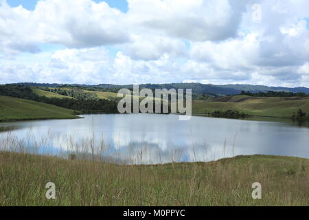 Danau Love (amour) Lac en Papouasie Banque D'Images