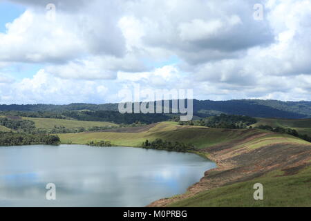 Danau Love (amour) Lac en Papouasie Banque D'Images