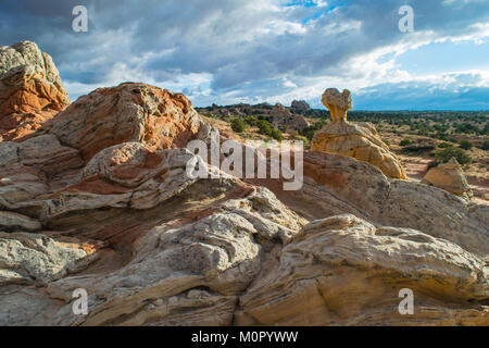 Formations poche blanc situé dans le Monument National de Vermilion Cliffs Banque D'Images