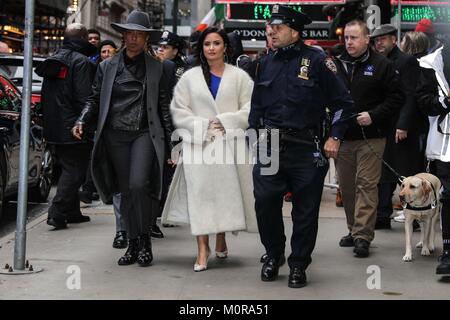 New York, États-Unis. 24 Jan, 2018. La chanteuse Demi Lovato est vu dans Manhattan à New York, le mercredi 24 janvier. (PHOTO : VANESSA CARVALHO/BRÉSIL PHOTO PRESSE) Credit : Brésil Photo Presse/Alamy Live News Banque D'Images
