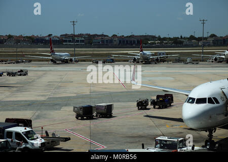 19 juillet 2017 - L'image de l'intérieur de l'aéroport Ataturk d'Istanbul. Turkish Airlines est la compagnie aérienne nationale de la Turquie, et quartier de l''aéroport Atatürk est à sa base principale (image Crédit : © Louai Barakat/ImagesLive via Zuma sur le fil) Banque D'Images