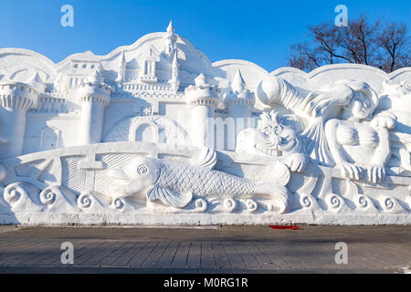 Hearbin, Chine - janvier 2015 : sculptures de neige à la 27ème Chine Harbin Sun Island International Snow Sculpture Art Expo. Situé dans la ville de Harbin, Heil Banque D'Images