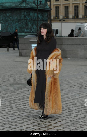 23 janvier 2018 - Paris Eleonora Carisi posant pour les photographes pendant la Fashion Week de Paris 2018. Banque D'Images