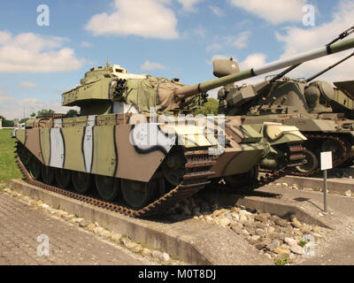 Le Centurion Mk III, une variante améliorée du char britannique Centurion, dispose d'un blindage et d'un armement améliorés, servant dans diverses forces militaires après la guerre Banque D'Images