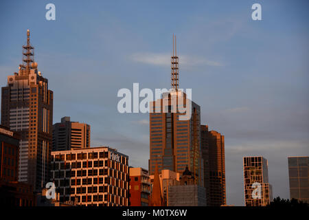 Le coucher de soleil sur les bâtiments de Melbourne Banque D'Images