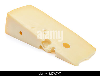 Le fromage Suisse ou cheddar sur fond blanc