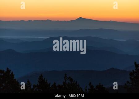 France,Gard,Les Causses et les Cévennes, paysage culturel de l'agro pastoralisme méditerranéen,inscrite au patrimoine mondial de l'UNESCO, Parc National des Cévennes,répertorié comme se réserve Biosphère par l'UNESCO, Valleraugue,massif de l'Aigoual, Cévennes Banque D'Images