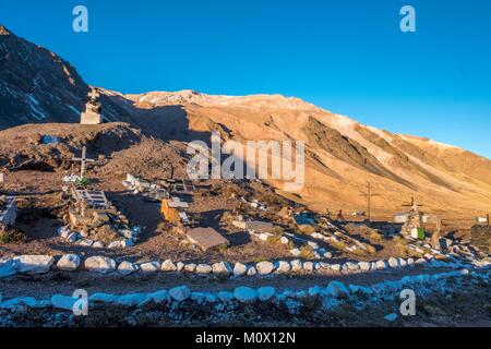 L'Argentine, la Province de Mendoza, Las Cuevas,Cementerio cimetière Andinista,pour les alpinistes qui sont morts sur le Cerro Aconcagua Banque D'Images