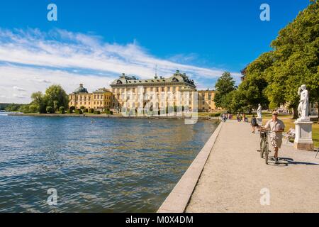 Suède, Stockholm County,Lovon Island,le Lac Malaren, domaine royal de Drottningholm, inscrite au Patrimoine Mondial de l'UNESCO, résidence de la famille royale Suédoise Banque D'Images