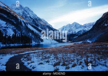 Maroon Bells en hiver Banque D'Images