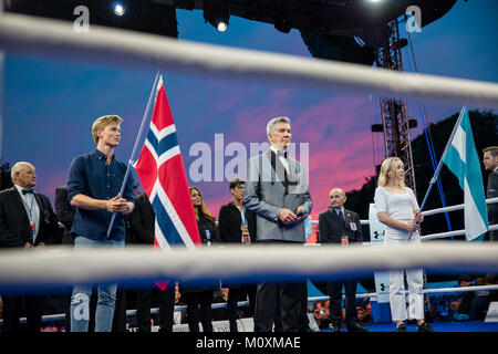 La Norvège, Bergen - 9 juin 2017. L'anneau de l'animateur américain Michael Buffer vu à l'événement de boxe La bataille de Bergen à Bergen. (Photo crédit : Gonzales Photo - Jarle H. MEO). Banque D'Images