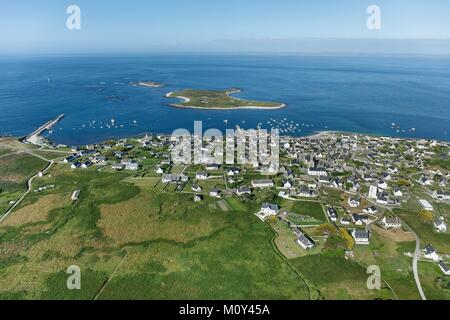 France,Finistere,Le Conquet,Molene,archipel Molene,le village avant Ledenez Vraz (vue aérienne) Banque D'Images