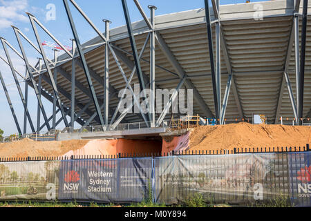 Le Gouvernement de la Nouvelle-Galles du Sud est la construction de nouveaux siège 30000 Western Sydney stadium sur le site de l'ancienne piscine de Parramatta, Sydney, Australie Banque D'Images