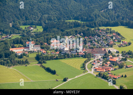 Vue aérienne de Rottenbuch, district de Weilheim-Schongau, Bavière, Allemagne Banque D'Images