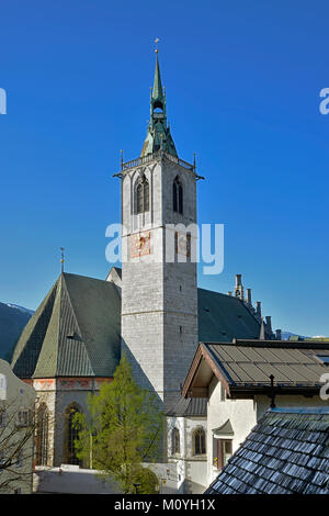 Église paroissiale Maria Himmelfahrt,au printemps,Schwaz, Tyrol, Autriche Banque D'Images