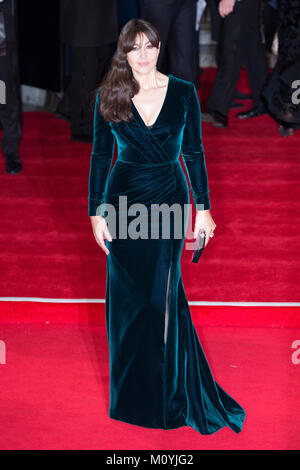 Londres, Royaume-Uni, 26 octobre 2015, Monica Ballucci assiste à la première mondiale de 'Stinger' au Royal Albert Hall. Mariusz Goslicki/Alamy Banque D'Images