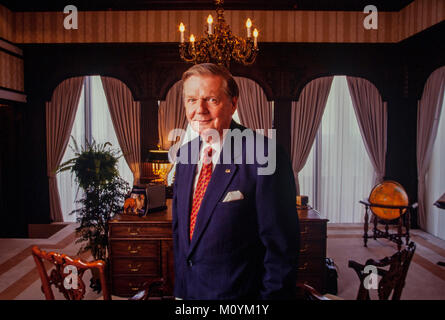 Paul S. Amos - dans son bureau AFLAC. AFLAC a été fondée par les frères John, Paul (mort en 2014), et William Amos à Columbus, en Géorgie en 1955. Banque D'Images