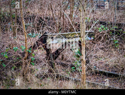 La gare de Berlin-Grunewald.envahi par la ligne de chemin de fer à la Deutsche Bahn Gleis 17 plate-forme (17).Mémorial de la déportation de 50 000 Juifs dans les camps d'extermination Banque D'Images