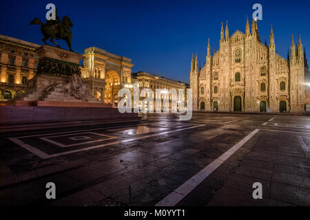 Piazza del Duomo à Milan, Italie Banque D'Images