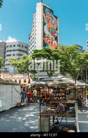 Par l'artiste espagnol, Marina Capdevila, en l'honneur de la section locale Belo Horizonte, Minas Gerais, Brésil carnival Banque D'Images