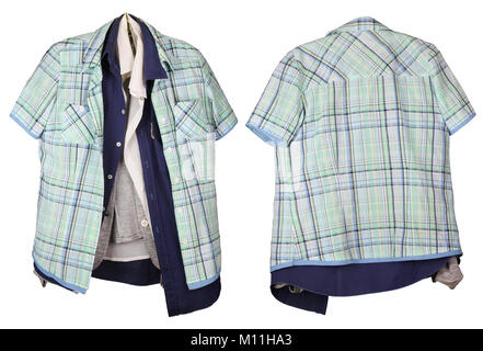 Vieille Femme froissé la production de masse shirts et blousons accroché sur un cintre. Voir des deux côtés. Studio isolated on white Banque D'Images