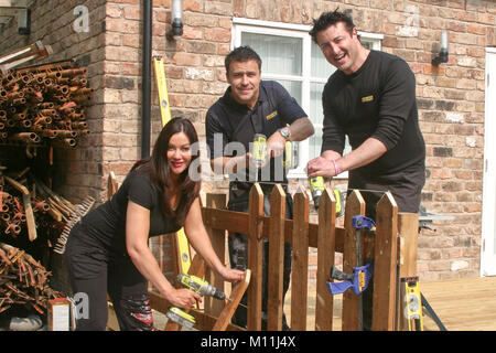 Craig phillips, Lisa appleton et Mario marconi posing together Banque D'Images