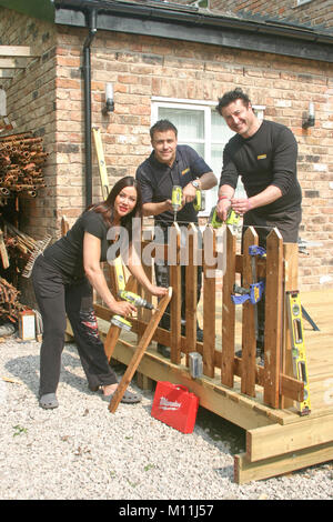 Craig phillips, Lisa appleton et Mario marconi posing together Banque D'Images