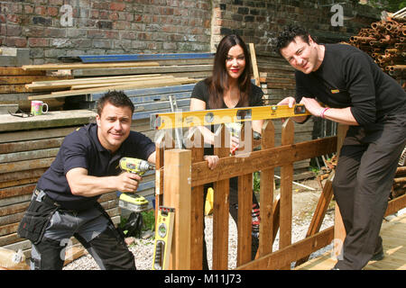 Craig phillips, Lisa appleton et Mario marconi posing together Banque D'Images