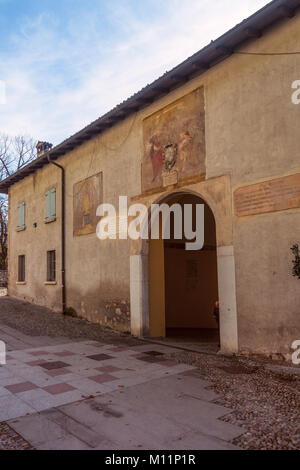 Château sur la colline Cidneo dans le centre historique de Brescia, en Italie. Banque D'Images