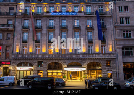 Allemagne, Cologne, l'hôtel Excelsior Ernst près de la cathédrale, grandhotel. Deutschland, Koeln, das Excelsior Hotel Ernst am Dom, Grandhotel. Banque D'Images