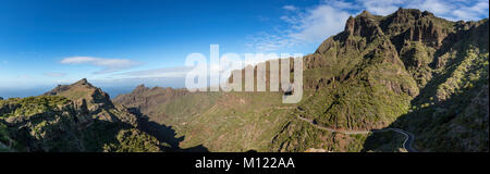 Vue depuis le Mirador de Masca à montagne Teno,Parque Rural de Teno, Tenerife, Îles Canaries, Espagne Banque D'Images