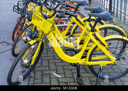 Ofo dock-gratuitement louer des vélos à Londres. Banque D'Images