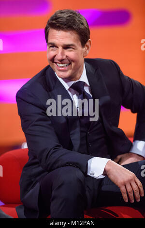 Tom Cruise lors du tournage de The Graham Norton Show à la London Studios, le sud de Londres, pour être diffusé sur BBC One le vendredi soir. Banque D'Images