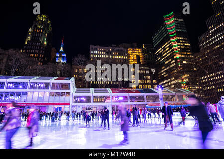 New York Patinoires au Bryant Park Banque D'Images