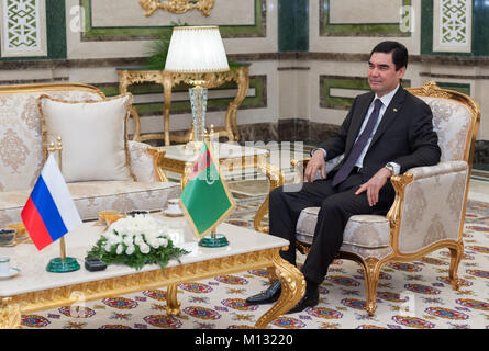Le président du Turkménistan, Gurbanguly Berdimuhamedow le Oguzkhan au palais présidentiel à l'Achgabat. Banque D'Images